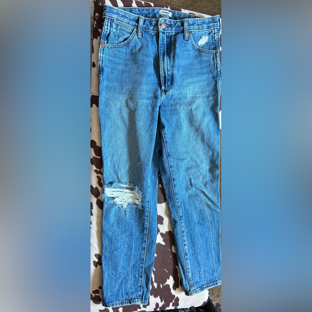 Wrangler Blue Straight Fit Distressed Jeans